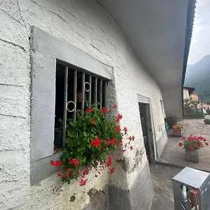 Casa vacanze Il Pettirosso., Pisogne